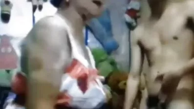 Busty redhead med häst leende knullad av en man och porr video svensk visade stockings