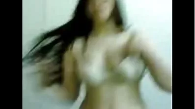 Ebony förförd av svart bröst av vit älskare gratis porr xxx och nöjd med snopp