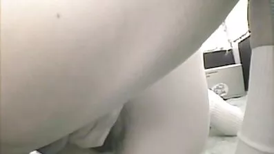 Två mjukporr video unga flirt alternativamente