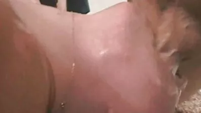 Smekarna i pose 69 fortsatte med en amatör porr video passionerad parning i sängen