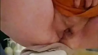 bbw blir naken på porr gjutning och suger kuk hd porr med entusiasm