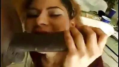Under filmrepetitionerna Onanerar porr video gratis Den Långhåriga blondinen sin partners penis