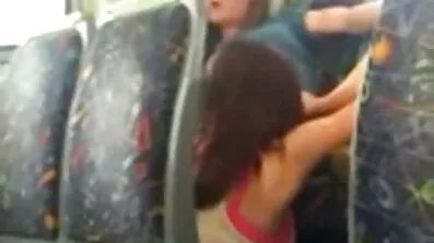 Ung flicka tog en gratis erotisk video fin knulla med sin älskare