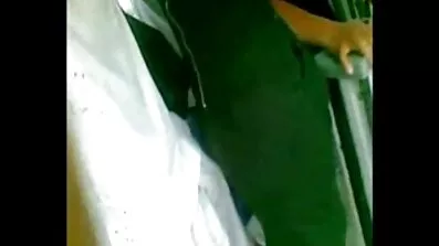 Ingefära Bella Rossi har kul med kraftfulla kuk gratis porr xxx på gang bang