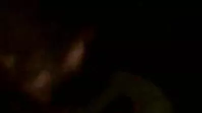 Den unga flickan förödmjukade kroppen och började knulla med runk videos en man