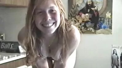 Raided pojkvännen med munnen och började knulla med honom i röven svensk porrfilm xxx