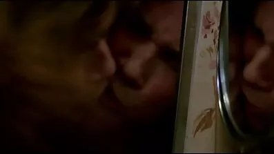 Den blonda massör skickligt förde kunden gratis hd porr till orgasm