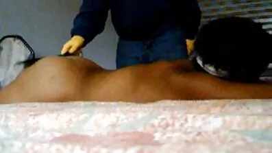 Naughty latinamerikansk latinamerikansk försöker behaga runk videos två killar med hennes hål