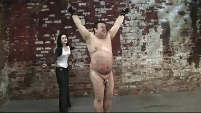 Super heta Bella Rose jism i badrummet extrem porrfilm och överlämnade sig till pojkvän i sovrummet